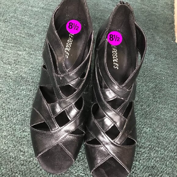 AEROSOLES Black Strappy Open Toe Heels - NEW - Picture 2 of 7